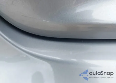 2010 Audi A5 2.0T Premium z USA, uszkodzony, nr VIN WAULFAFH5AN011141